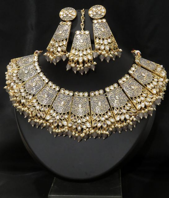 grey color artificial kundan necklace