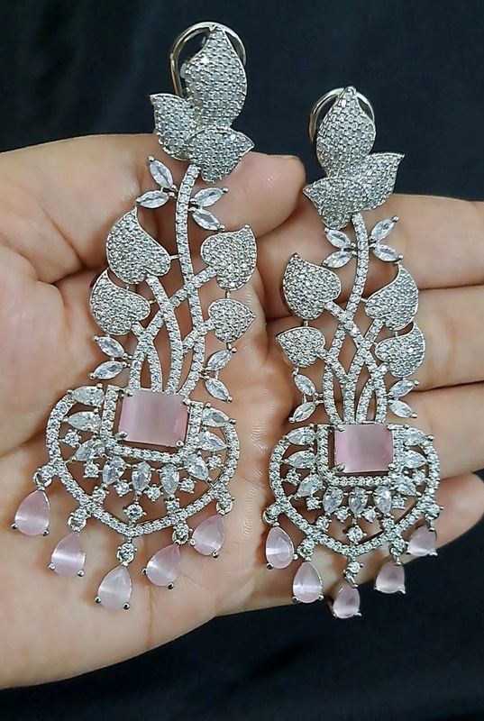 slim and long earrings pink silver