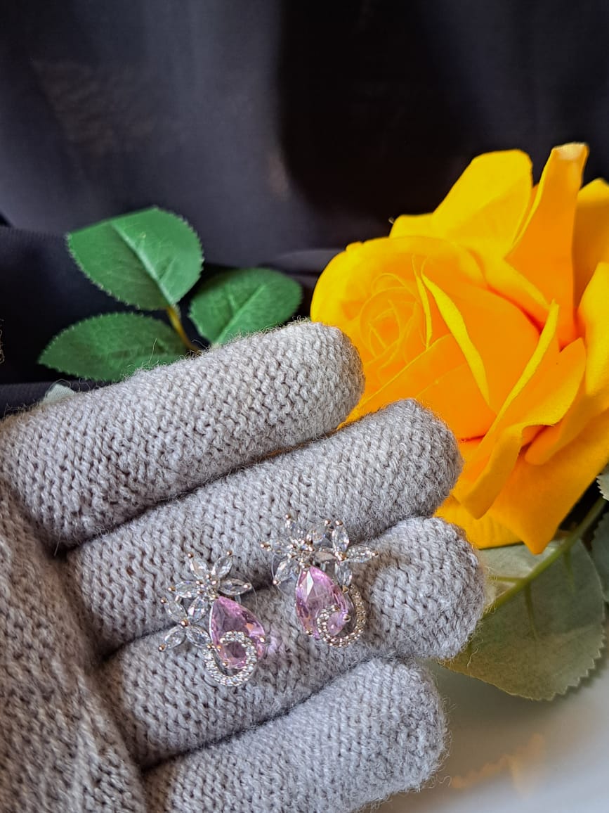 Small Zircon Earrings|Tops|Studs in pink
