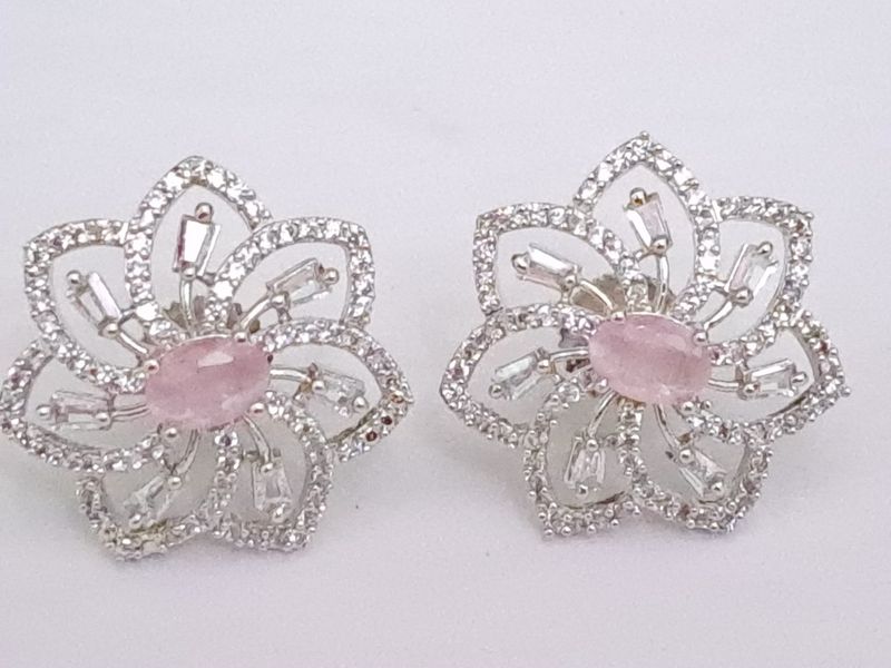 flower with center oval stone in pink silver