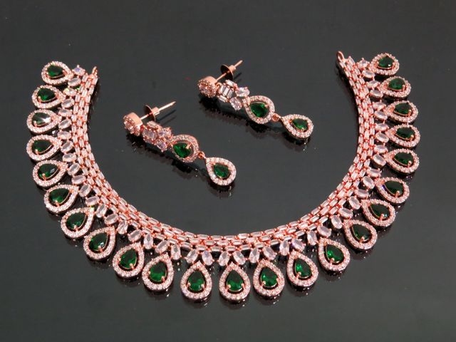 Green AD Costume Necklace set