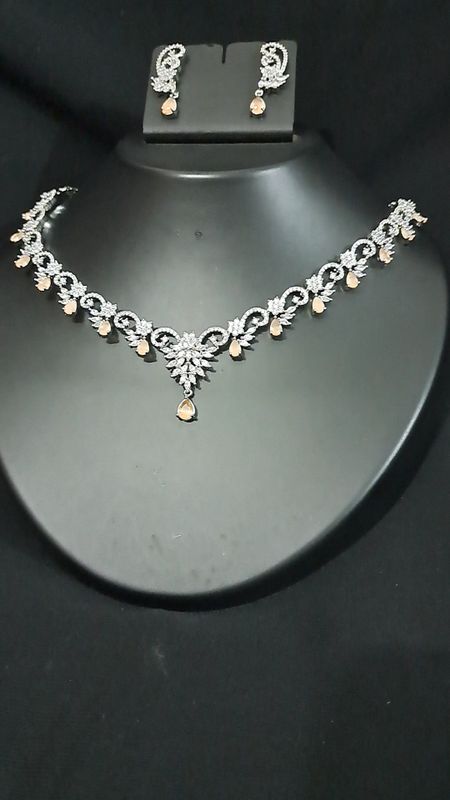 ad necklace in sleek look