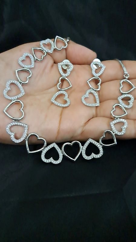 silver heart shape ad necklace for girls