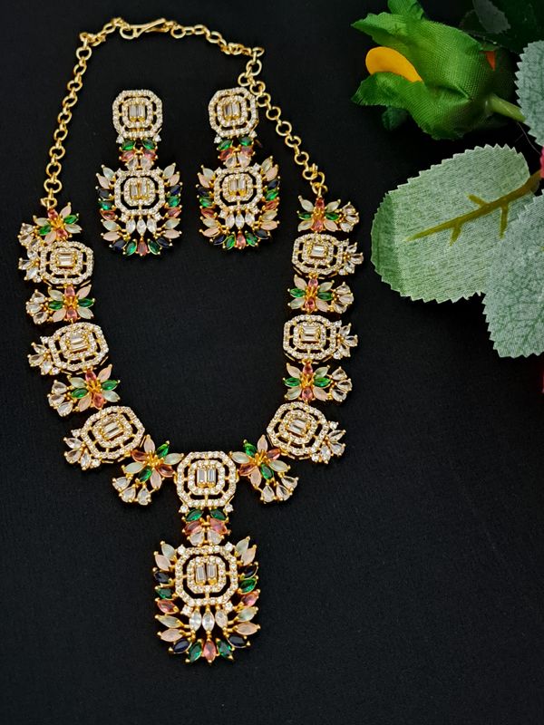 multi color south style necklace