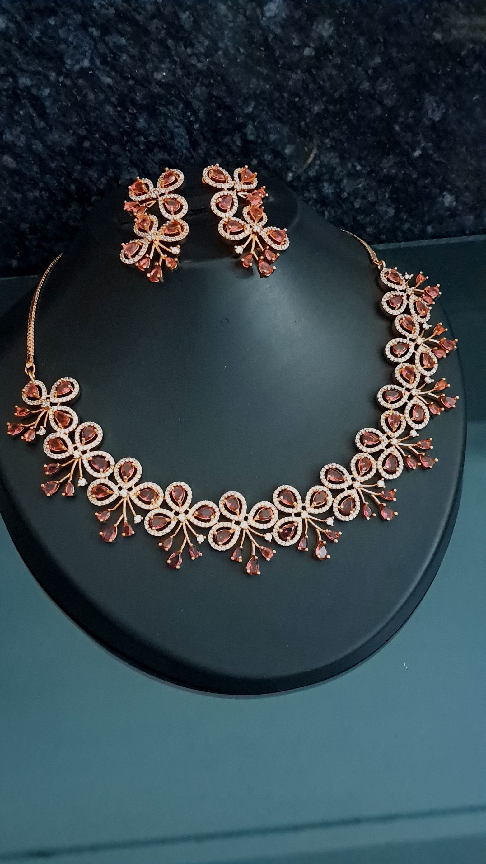 Buy American diamond necklace wholesale