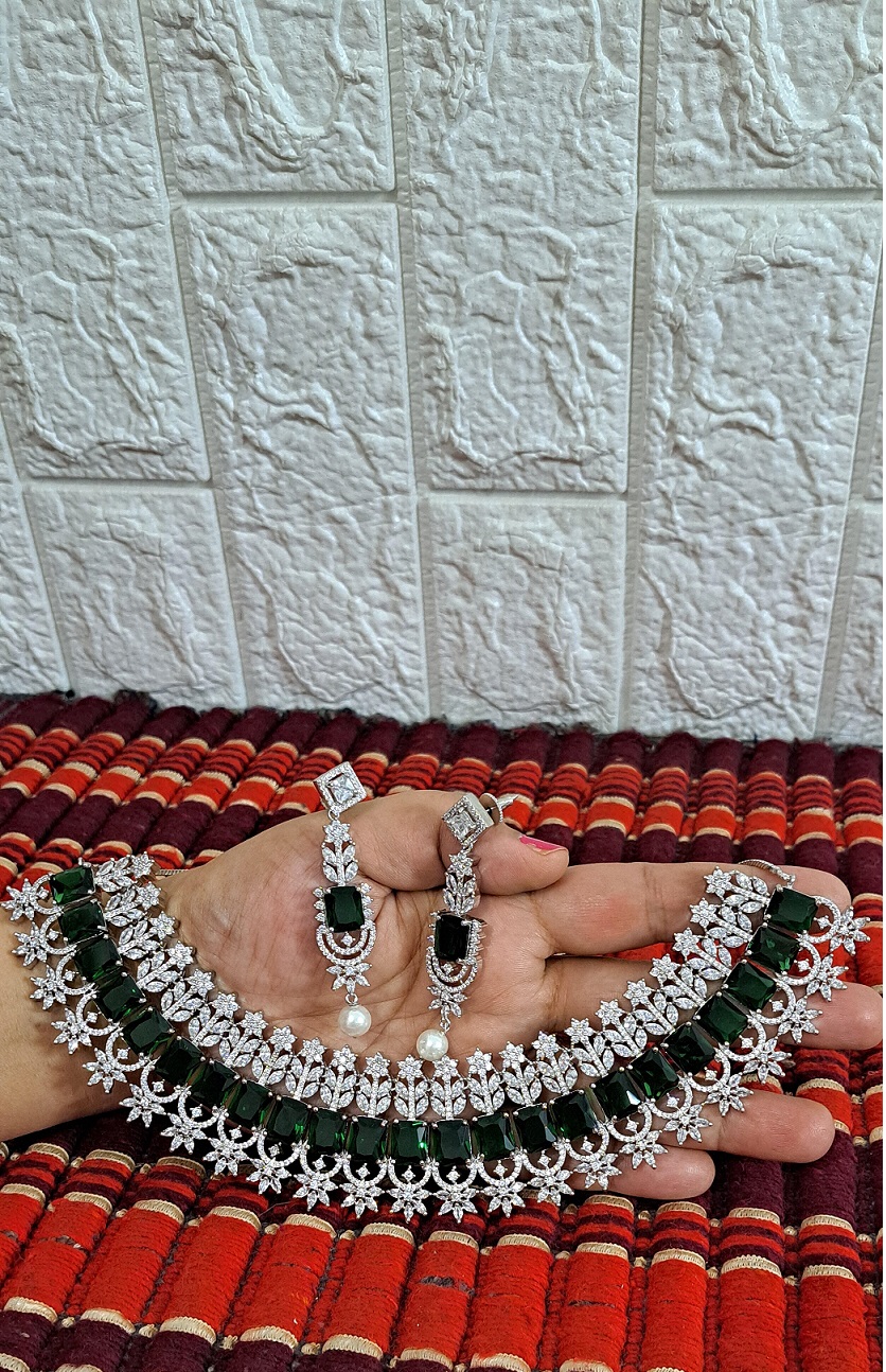 green wedding necklace