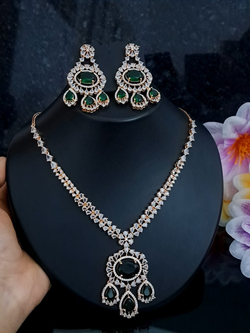 Shop Indian Wholesale Jewelry at Unbeatable Prices - Green