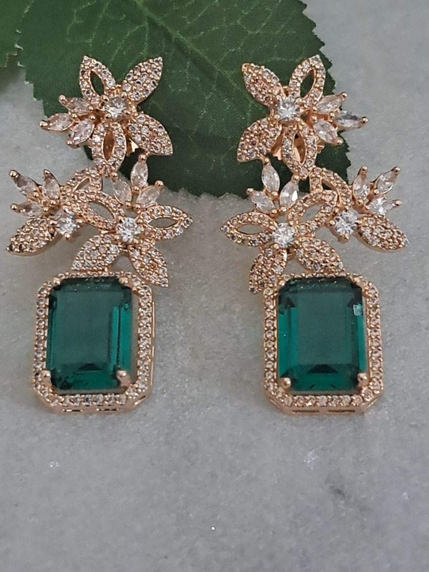 Brown dangling Earrings - Green